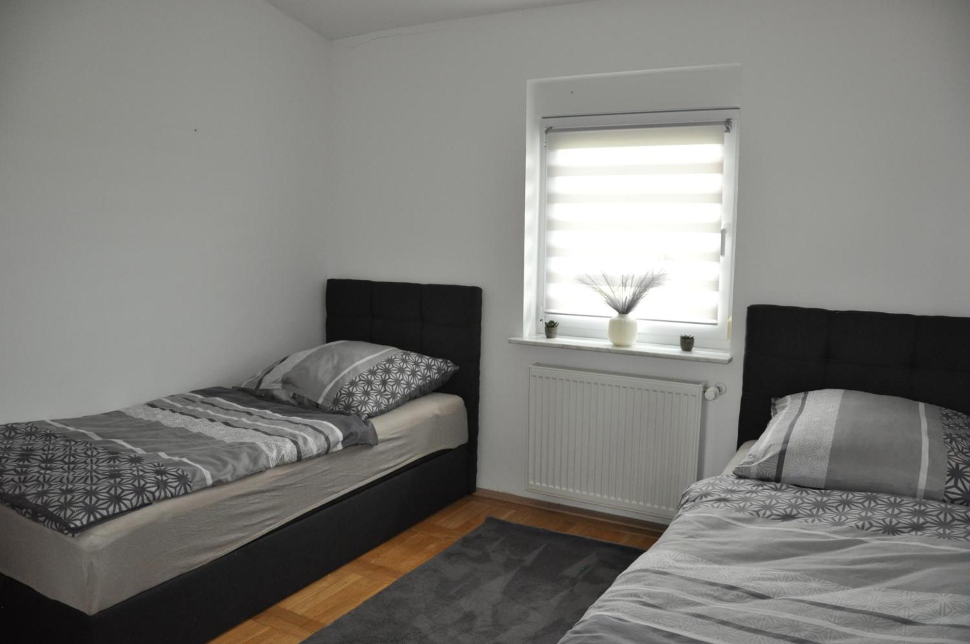 Ferienwohnung "Julka" Kostenloses W-Lan Гібельштадт Екстер'єр фото